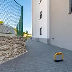 Lux Aleo * Makarska