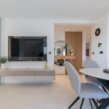 Lux Aleo Apartment *