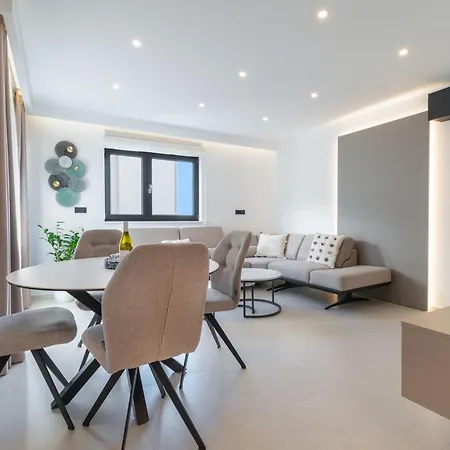 Apartment Lux Aleo *