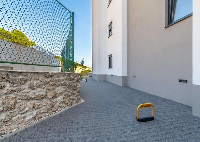 Lux Aleo * Makarska