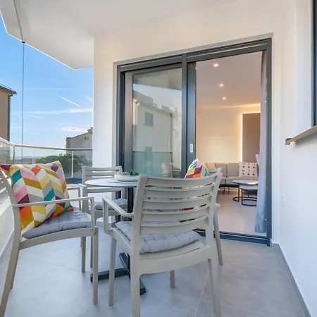 Lux Aleo Apartman Makarska